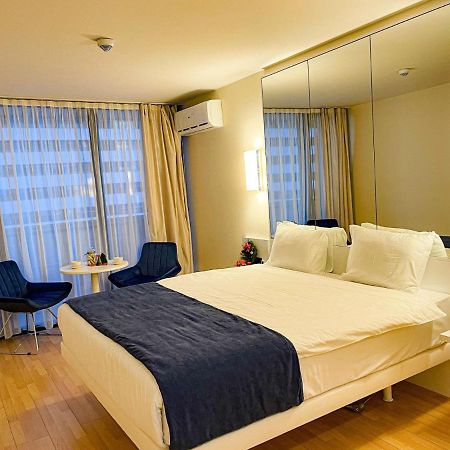 Orbi City Hotel On The Sea Батуми Экстерьер фото